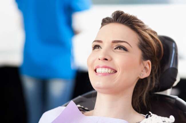 Whiten and Brighten Your Teeth Before the Holidays